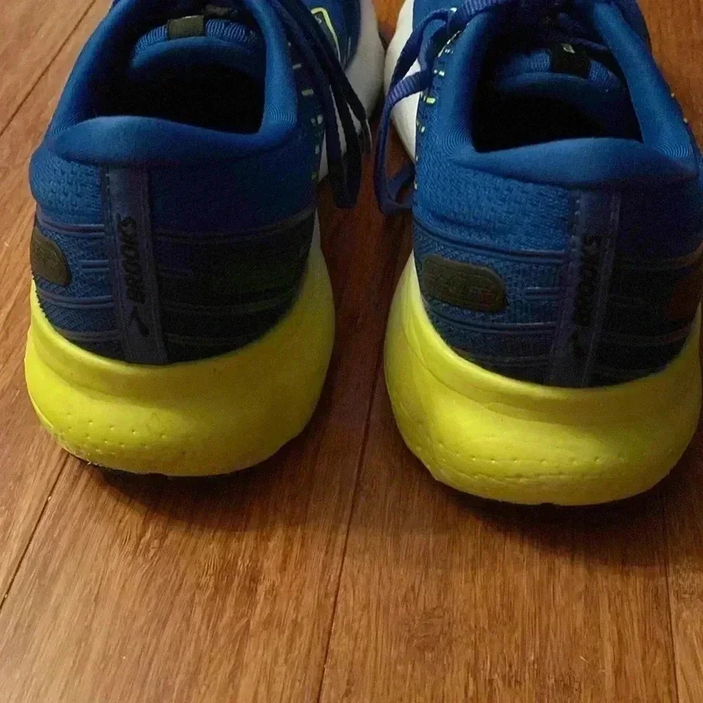 Brooks glycerin 20 men’s shoes - size 12.5- bright blue w yellow accent
